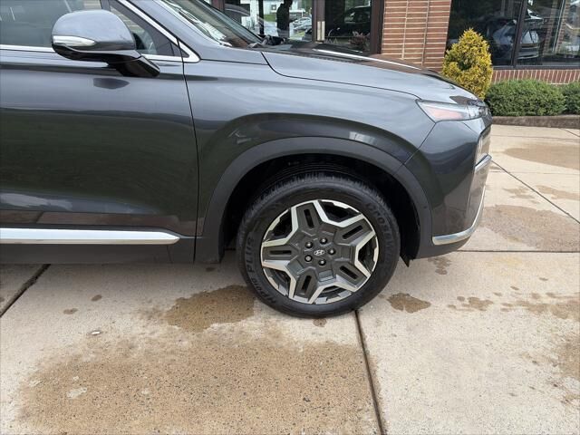 2023 Hyundai SANTA FE Limited — photo 1 of 13