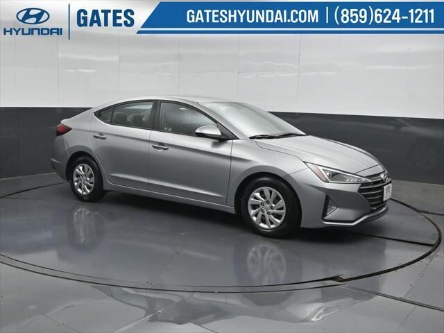 2020 Hyundai ELANTRA SE — photo 1 of 13