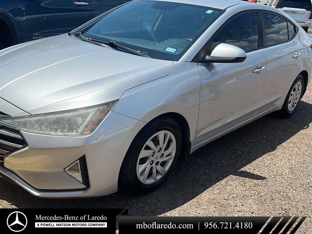 2019 Hyundai ELANTRA SE — photo 1 of 10