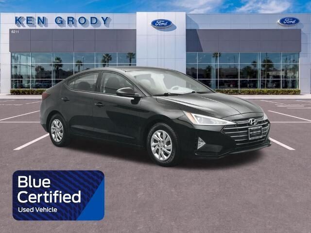 2019 Hyundai ELANTRA SE — photo 1 of 76