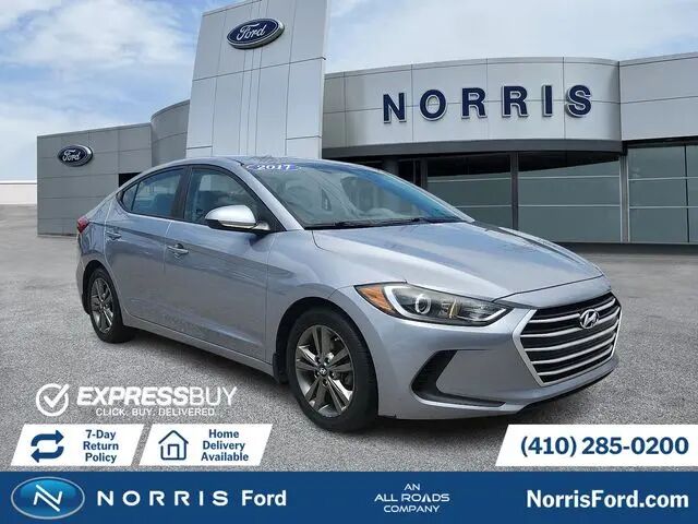 2017 Hyundai ELANTRA SE — photo 1 of 13