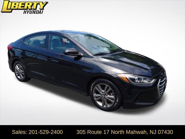 2017 Hyundai ELANTRA SE — photo 1 of 26