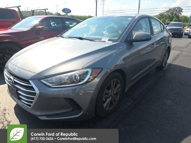 2018 Hyundai ELANTRA SEL — photo 1 of 26