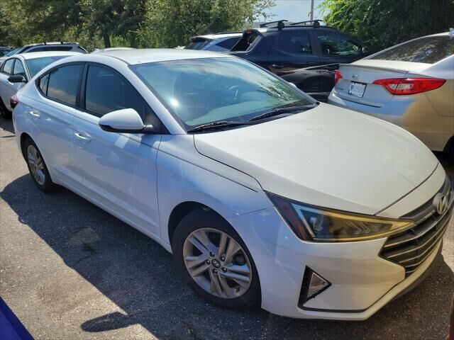 2020 Hyundai ELANTRA SEL — photo 1 of 24