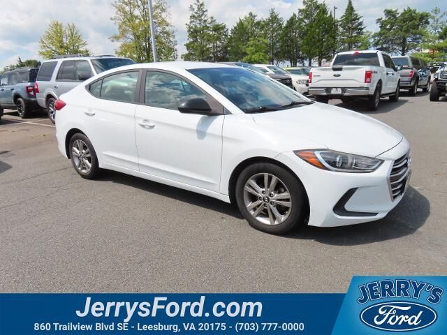 2017 Hyundai ELANTRA SE — photo 1 of 26