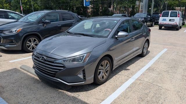 2019 Hyundai ELANTRA SE — photo 1 of 39