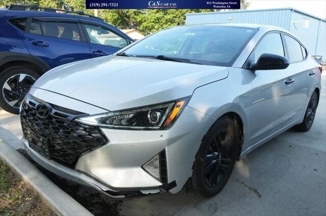 2019 Hyundai ELANTRA SEL — photo 1 of 8