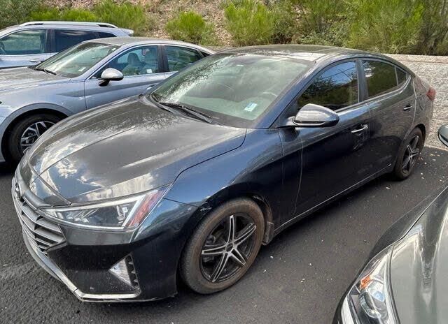 2020 Hyundai ELANTRA Value Edition — photo 1 of 1