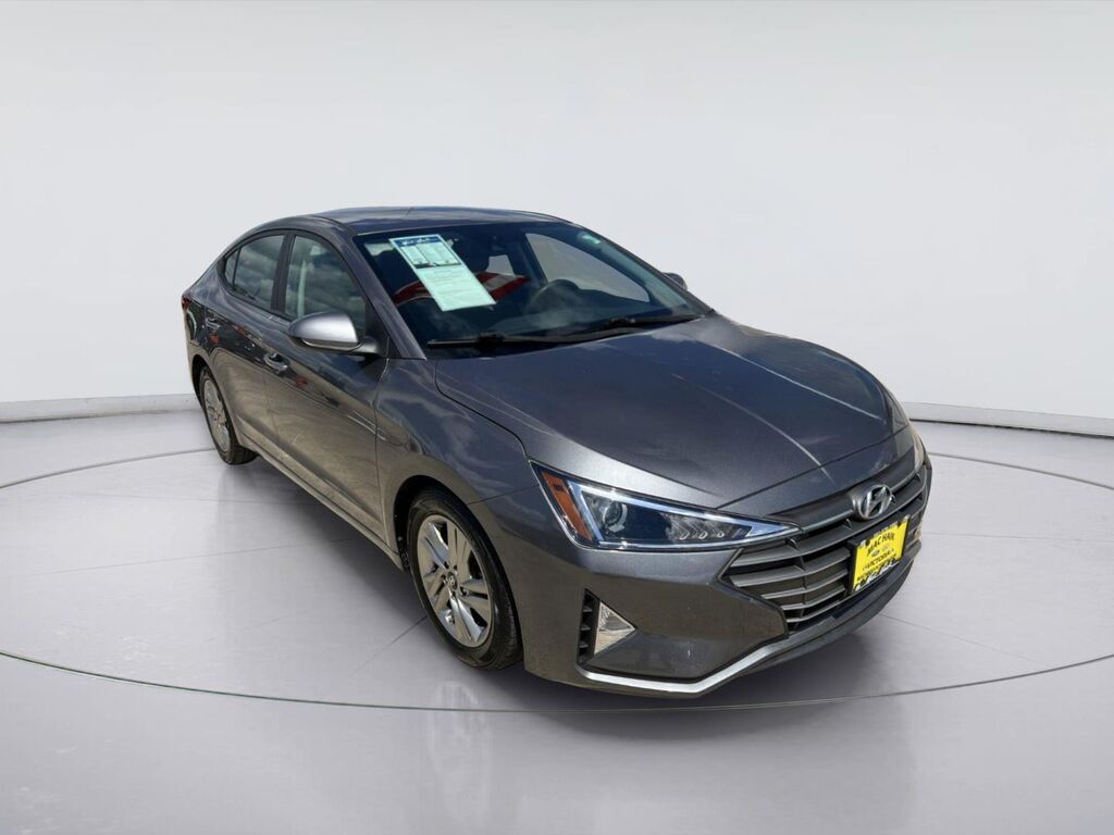 2019 Hyundai ELANTRA SE — photo 1 of 14