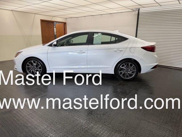 2020 Hyundai ELANTRA Limited — photo 1 of 13