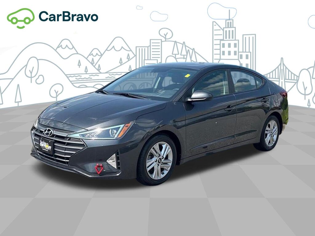 2020 Hyundai Elantra SEL — photo 1 of 7