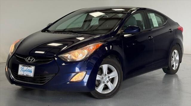 2013 Hyundai ELANTRA GLS — photo 1 of 7