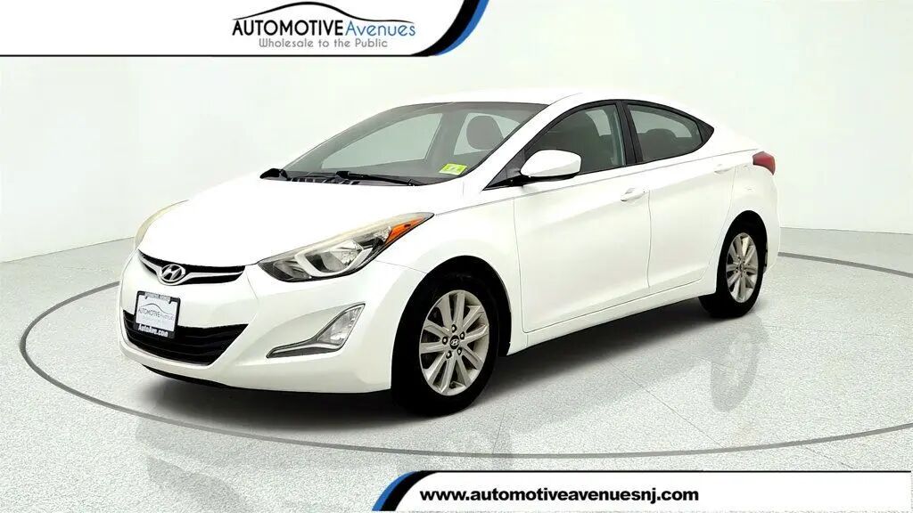 2016 Hyundai ELANTRA SE — photo 1 of 7