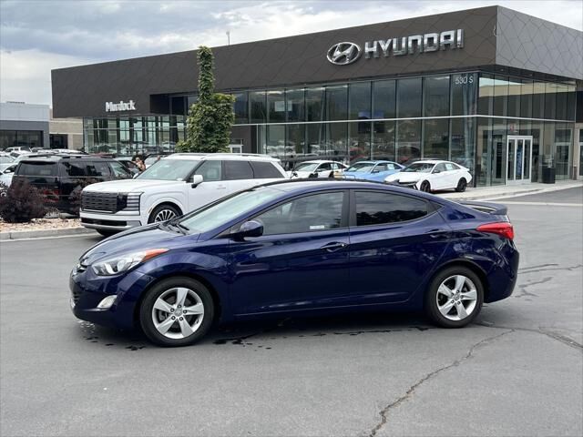 2013 Hyundai ELANTRA GLS — photo 1 of 13
