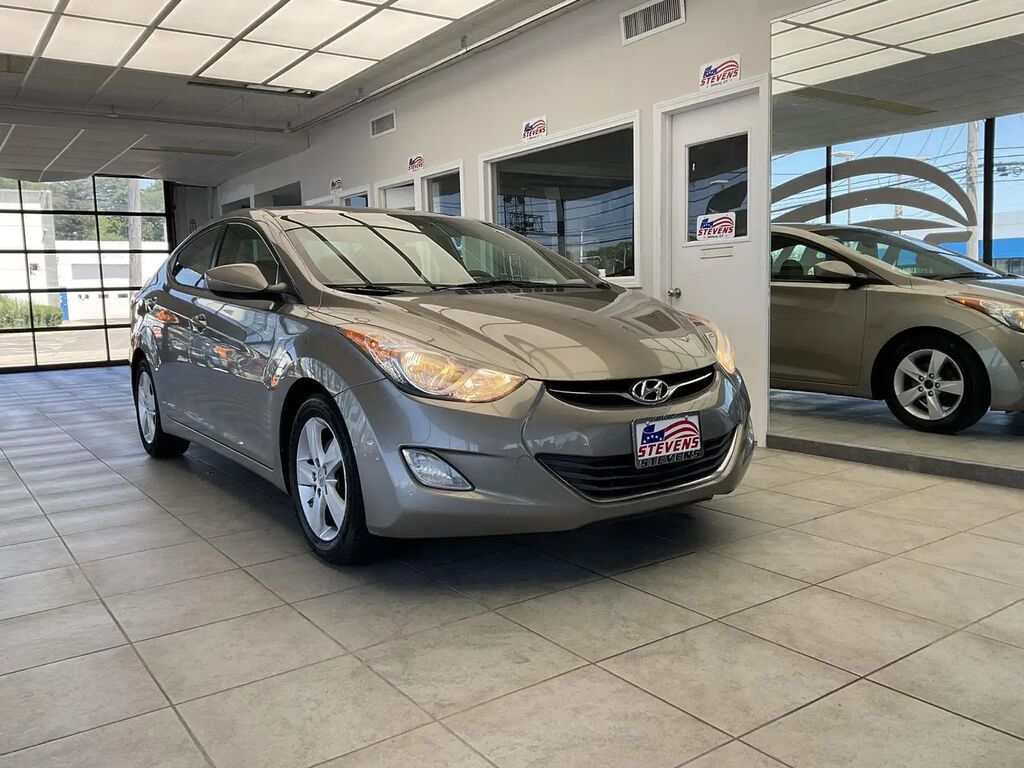 2013 Hyundai ELANTRA GLS — photo 1 of 13