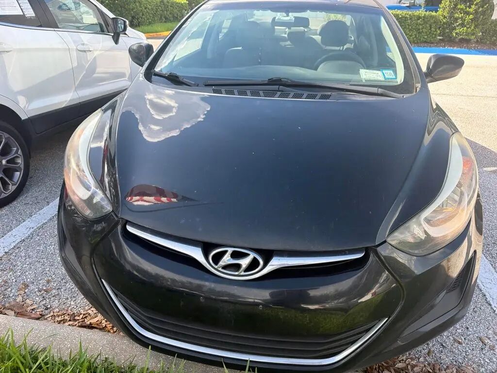 2016 Hyundai ELANTRA SE — photo 1 of 6