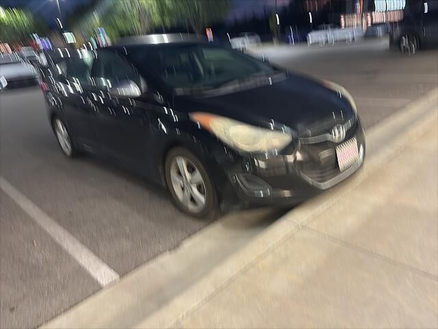 2013 Hyundai ELANTRA GLS — photo 1 of 13