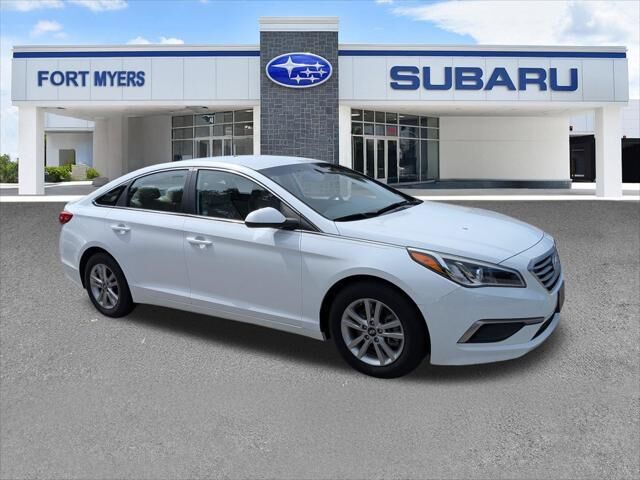 2017 Hyundai SONATA Eco — photo 1 of 13