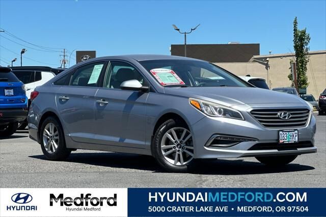 2015 Hyundai SONATA SE — photo 1 of 13