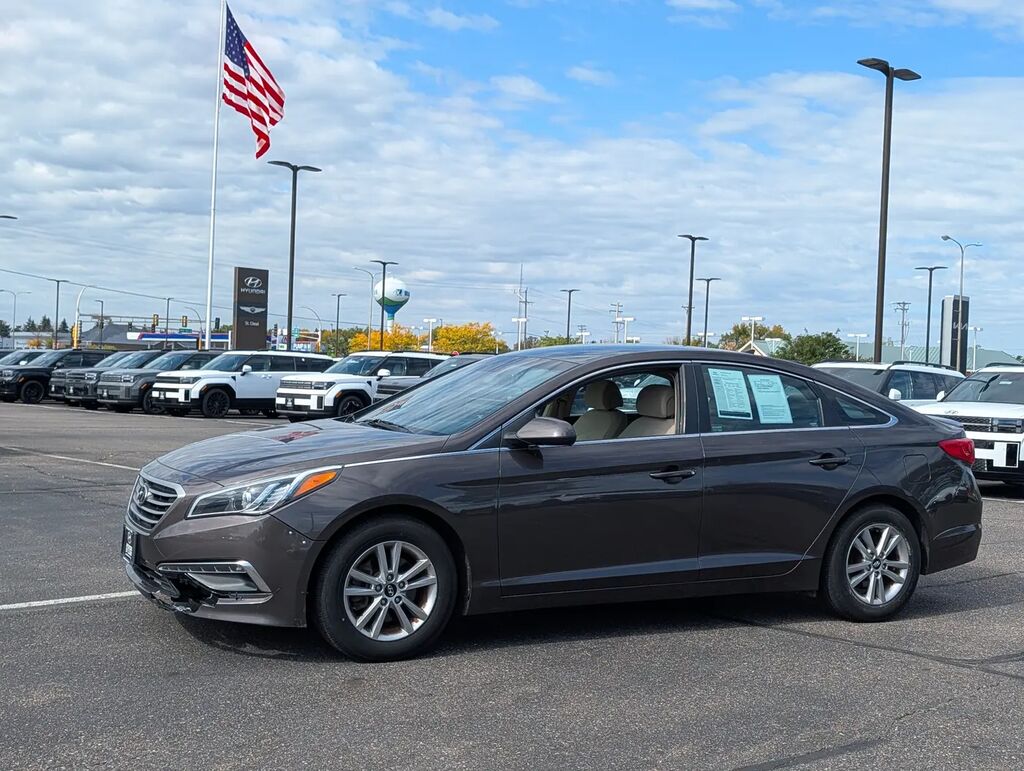 2015 Hyundai SONATA SE — photo 1 of 13