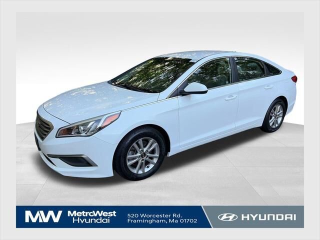 2017 Hyundai SONATA Base — photo 1 of 13
