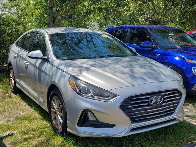 2018 Hyundai SONATA SE — photo 1 of 12