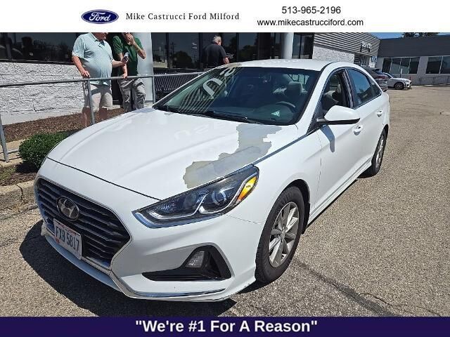 2018 Hyundai SONATA SE — photo 1 of 10