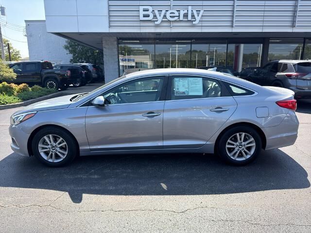 2016 Hyundai SONATA SE