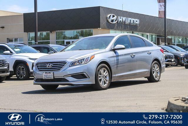 2016 Hyundai SONATA SE — photo 1 of 13
