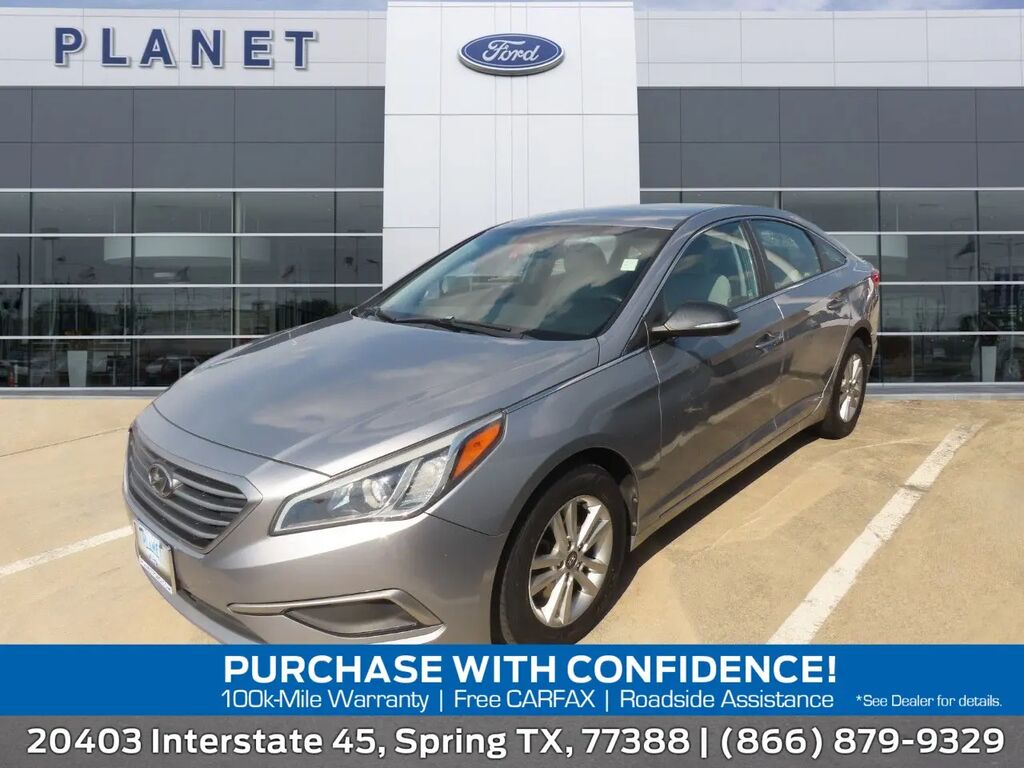 2017 Hyundai SONATA SE — photo 1 of 11