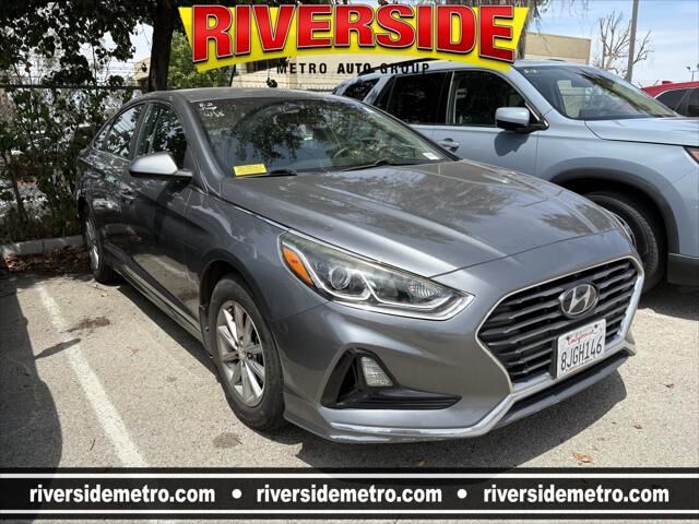 2019 Hyundai SONATA SE — photo 1 of 4