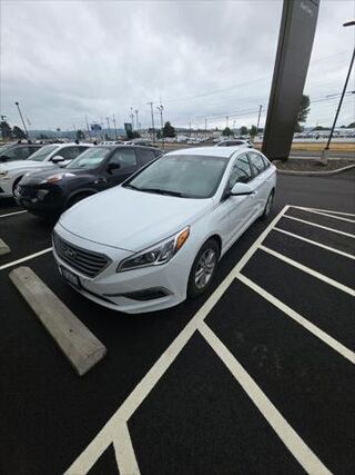 2015 Hyundai SONATA SE — photo 1 of 22
