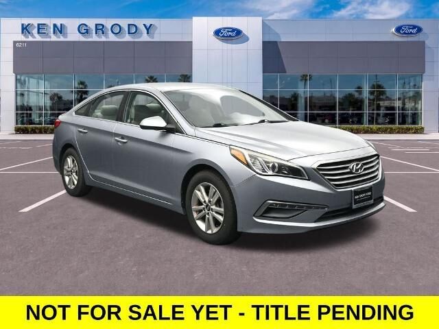 2015 Hyundai SONATA SE — photo 1 of 26