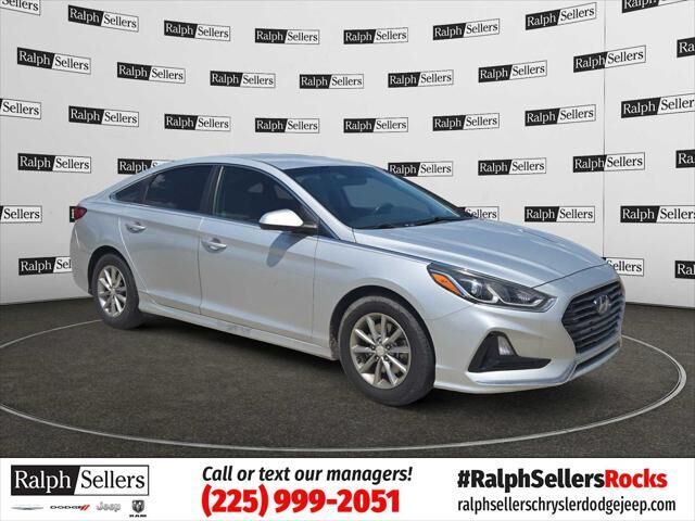 2019 Hyundai SONATA SE — photo 1 of 10