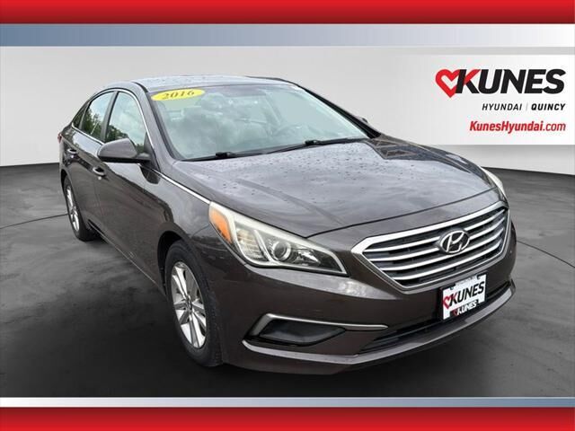 2016 Hyundai SONATA SE — photo 1 of 33