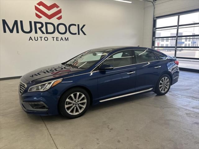 2016 Hyundai SONATA Limited — photo 1 of 13