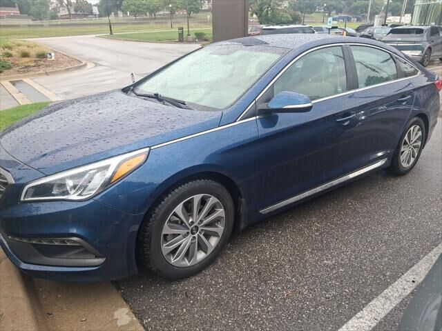 2016 Hyundai SONATA Sport — photo 1 of 10