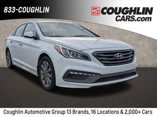2017 Hyundai SONATA Limited — photo 1 of 13
