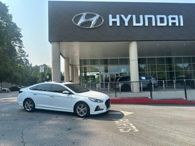 2018 Hyundai SONATA Limited — photo 1 of 38