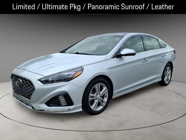 2018 Hyundai SONATA Limited — photo 1 of 13