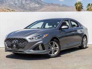 2019 Hyundai SONATA Limited — photo 1 of 13