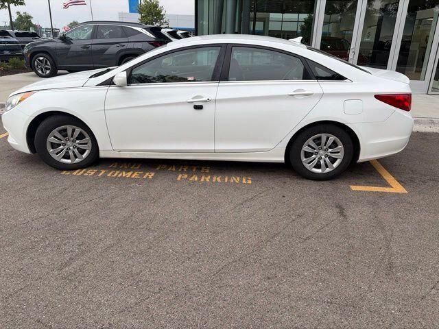 2011 Hyundai SONATA GLS — photo 1 of 17