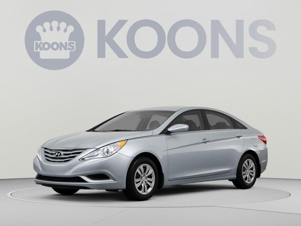 2013 Hyundai SONATA GLS — photo 1 of 4
