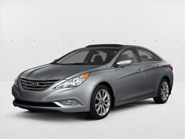 2013 Hyundai SONATA GLS — photo 1 of 1