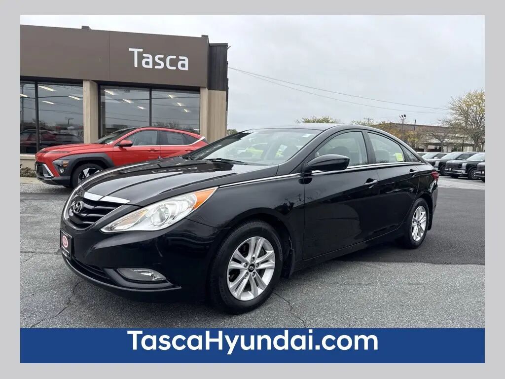 2013 Hyundai SONATA GLS — photo 1 of 13