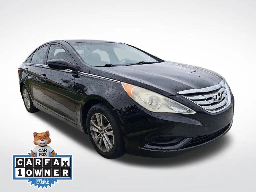 2012 Hyundai SONATA GLS — photo 1 of 13