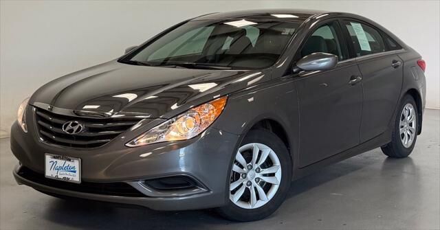 2012 Hyundai SONATA GLS — photo 1 of 13