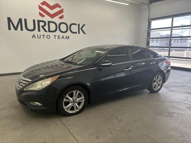 2011 Hyundai SONATA Limited — photo 1 of 13