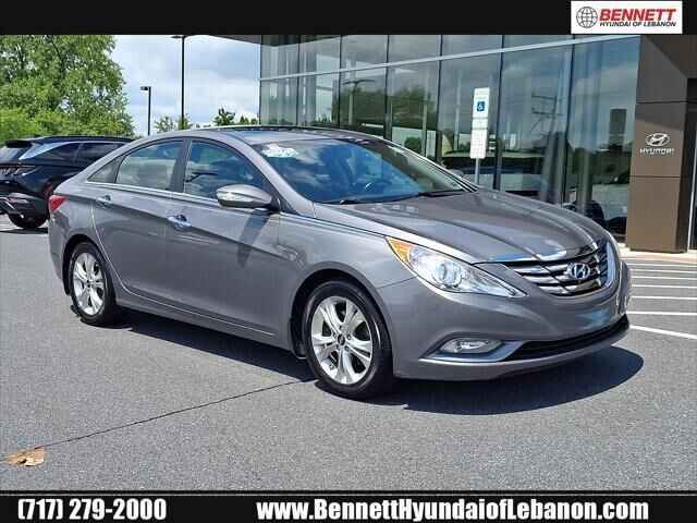 2011 Hyundai SONATA Limited — photo 1 of 13