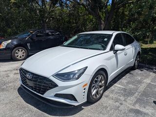 2020 Hyundai SONATA SEL — photo 1 of 16
